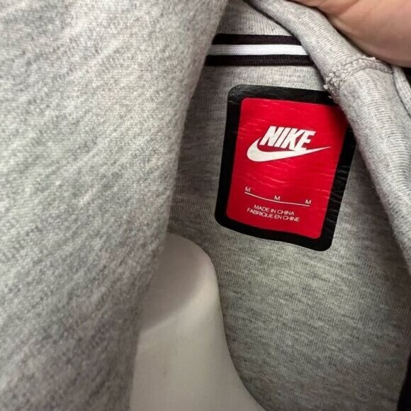 Nike High Low Asymmetrical Zip up Hooded sweatshirt - Picture 7 of 8
